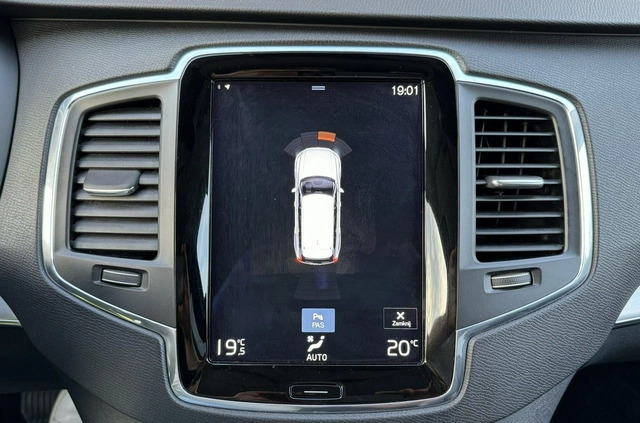 Volvo XC 90 cena 119900 przebieg: 152000, rok produkcji 2017 z Góra małe 781